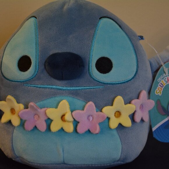 NEW One-of-a-kind Stitch Gift Set - Picture 11 of 16